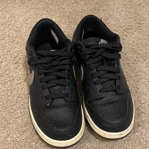 Nike Black and White Men's Sneakers